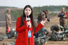 直新闻直击丨“精武-2018”年终比武竞赛 陆军各大战区精锐尽出视频封面