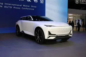 长安又一重量级SUV新车，比本田冠道大，定位高于UNI-T图片