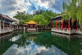 一块石头能成为趵突泉的镇园之宝？！图片
