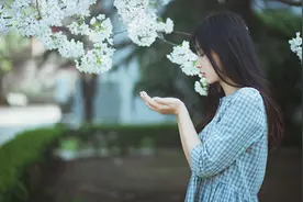 不悔梦归处，只恨太匆匆—当女人喜欢上一个男人会有什么表现？图片