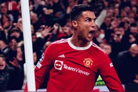 3-2！C罗疯狂绝杀：霸气留下4道杠，终场哨响仰天怒吼，甩开梅西图片