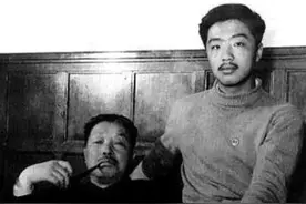 贺龙之子贺鹏飞，委托商人为祖国买下航母，成瓦良格号航母大功臣图片