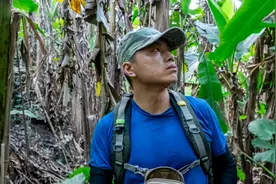深圳小伙单兵穿越深山探险，晚上犹遇“鬼打墙”声音恐怖又吓人视频封面