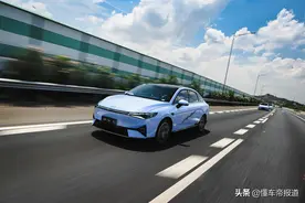 试驾｜更聪明，更激进，也更像老司机，小鹏P5高速NGP体验图片