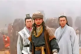 若段誉虚竹不出手，庄聚贤丁春秋慕容复三人联手，能杀了萧峰吗？图片