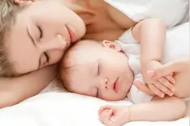 孩子早晨醒太早怎么办？聪明的家长这么做，大人孩子都睡到自然醒图片