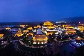 看曲江 ｜ 光影秀、狂欢夜、啤酒节......曲江带你嗨玩仲夏夜图片