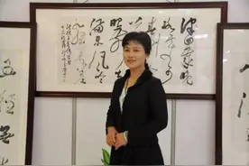 她们是书法家也是作家，腹有诗书气自华，人称中国书坛三才女图片