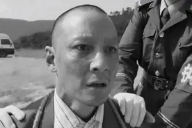 半生都在甩掉帅哥标签的吴彦祖，终于因“老”“丑”上了热搜图片