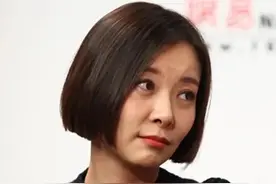 40岁女人最大的悲哀，是不能再梳“披肩发”图片