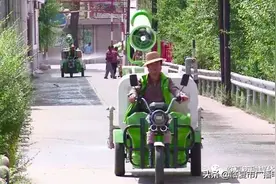 临夏市：新能源喷洒车为污染防治攻坚战增添新力量图片
