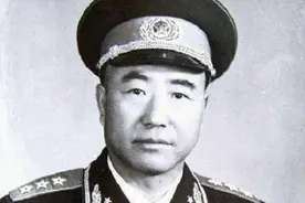 1955年，10个国军起义将领被授予了将军一级军衔，他们都是谁？图片