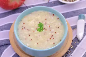 宝宝辅食食谱—营养苹果杂米粥图片