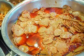 湖南美食“潮”起来｜长沙捆鸡争霸赛 里面的小九九可精彩了图片