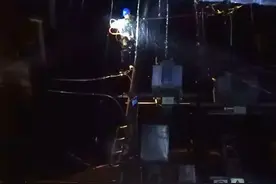 雨夜决战9小时！渠县涌兴供电所雨夜抢险保供电图片