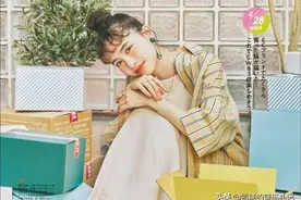 女人过了50岁，穿T恤要懂得“3要3不要”，美得优雅时髦图片