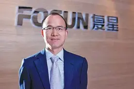 郭广昌：复旦老师下海经商，4万变4百亿，娶女主持人成人生赢家图片