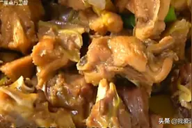 珍珠鸡怎么做好吃？大厨这个红焖做法美味又下饭，关键是很简单视频封面