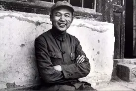 卧病15年，大将排第二：徐海东雪中送炭，比多大的战功都更有功图片