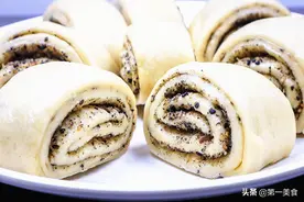 河南人吃不腻的早餐，卷一卷锅盖一盖，咸香柔软、没菜也能吃3个图片