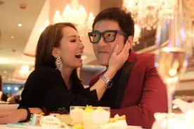 曾是不婚主义者 香港歌手与老公“妇唱夫随”24年成圈中模范夫妻图片
