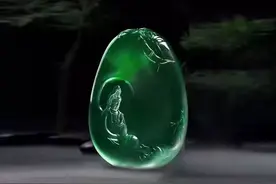 翡翠能当传家宝，靠的是值钱？图片