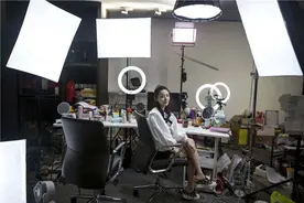 直播的进击图片