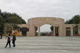 广州天河公园，相亲一角图片