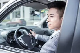 缺爱的女孩很容易遇到渣男？图片