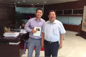曹德旺、李嘉诚成功的育子经验，值得借鉴图片