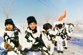 百姓故事｜“许三多”照进现实“菜鸟”成尖兵重庆小伙出演黄继光图片