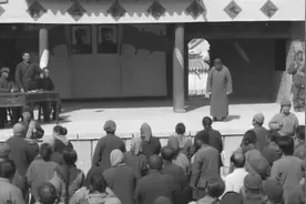 1949年毛主席下令找此人，不管他犯过什么罪，都要给他安排工作图片
