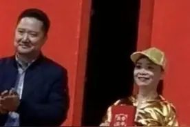 蓬安“鬼步舞”创始人之一——未雪征图片