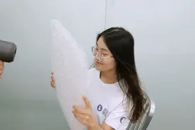 用“粉丝”做的空气坐垫，8 小时久坐不累，缓压、透气、超凉快图片