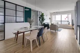 石材台面餐桌，好看易清理，餐厅有档次图片