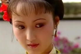 她是红楼梦里聪明善良的平儿，与贾芸相恋携手半生，婚姻甜如蜜图片