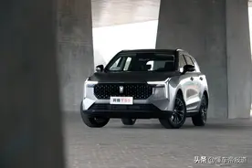 新车｜驾驶平顺 首次搭载墨绿色内饰！试驾一汽奔腾T55图片