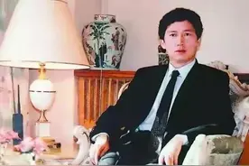 充值5000万住洗浴中心，被保姆控制百亿家产，北京首富的凄凉晚年图片