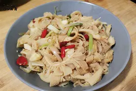 健康饮食健身餐打卡，层层叠叠的牛百叶，这样做麻辣鲜香脆嫩可口图片