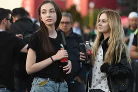 英国人来中国，刚上街就迷茫了：中国人都是大熊猫吗？都吃竹子？图片