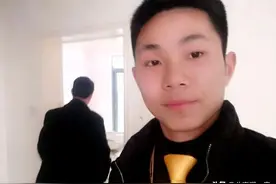 警务值班室内的重伤案：护母冲动下的正当防卫之辩，我不可能眼看着母亲被打图片