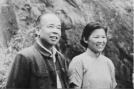 贺子珍回国后，和水静闲谈时提起孔令华：那个小伙子是娇娇的同学图片