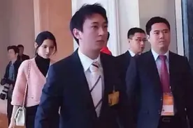 为什么王思聪的女友都是网红？美貌背后还有更大的生意图片