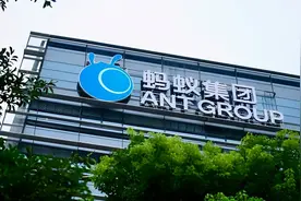 马云只能接受，被赵薇带上热搜的支付宝，或堵死蚂蚁的上市之路图片
