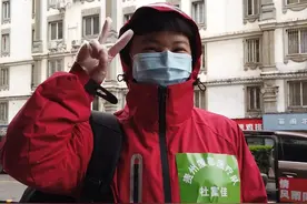 杜富佳：英雄妹妹传承“让我来”精神图片