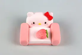 hello kitty控看这里，超级可爱的小沙发，做法非常简单图片