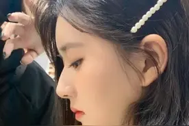 难道又手滑？赵露思转发王思聪八卦惹争议，黑红路线不是这么走的图片