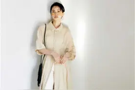 阔腿裤已经过时了，今夏流行的“杏裤”，“利用率”高又遮肉显瘦图片