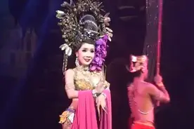泰國芭堤雅阿卡薩夜總會人妖歌舞大秀VIP座实录图片