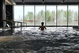 什么时间才是泡温泉的好时间呢？图片